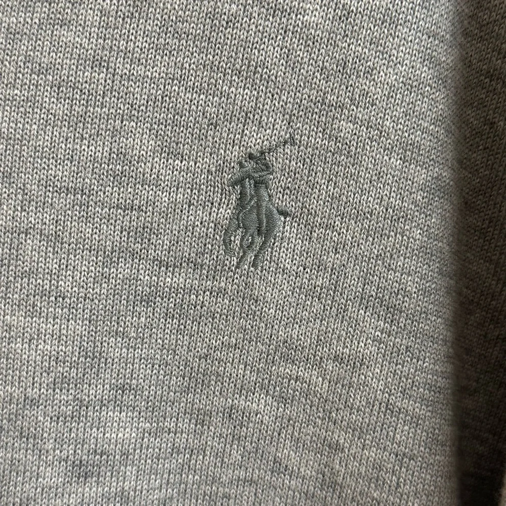 Polo Ralph Lauren Mens Size XL Gray V-Neck Knitted Pima Cotton Sweater Gray Pony - Picture 8 of 8